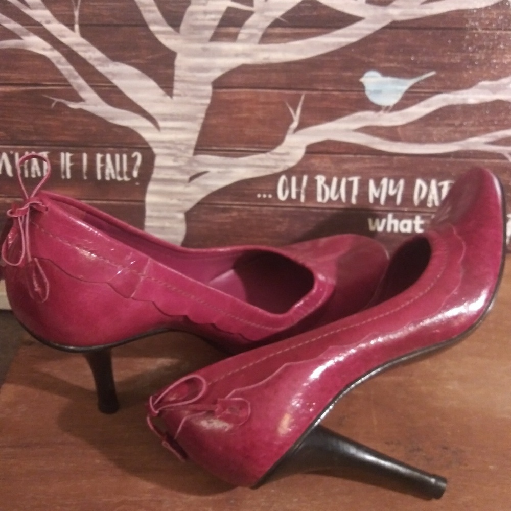 🦋New Twolips Red 3.5" Heel 8M leather Gorgeous